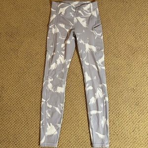 Lululemon Grey and White Leggings